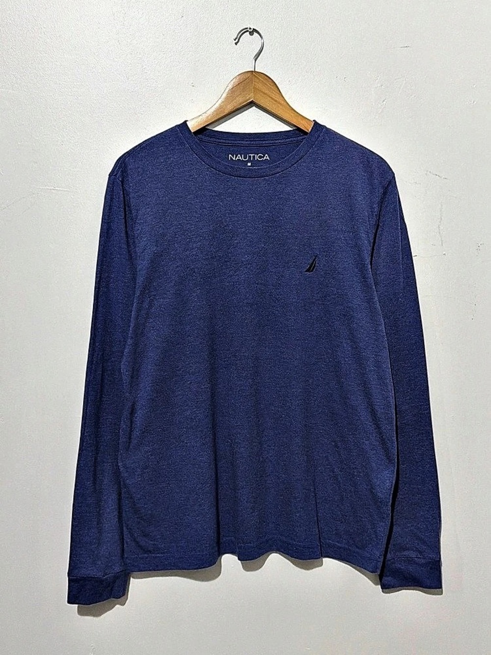 Nautica Long Sleeve Tee in Blue Size Medium
